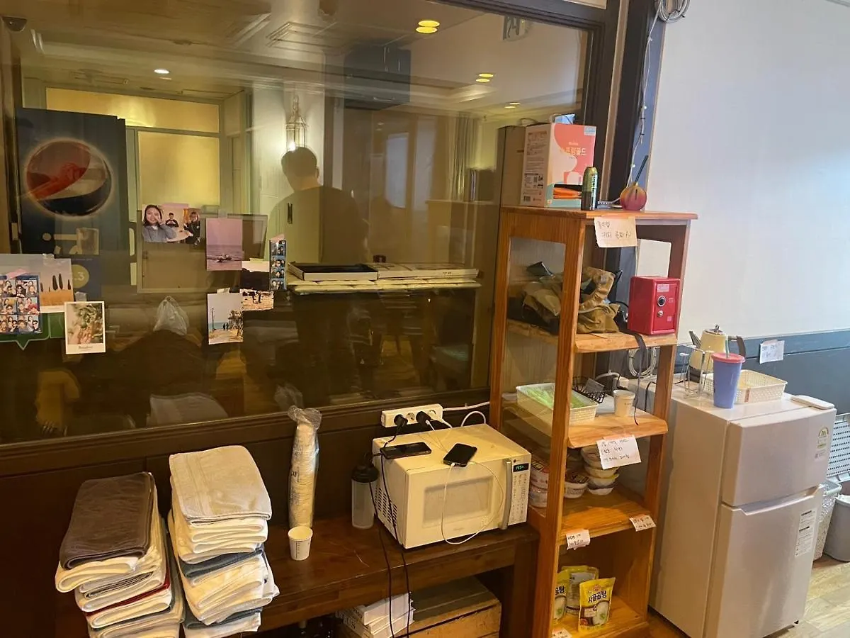 Linden Guesthouse Jeju Gasthof